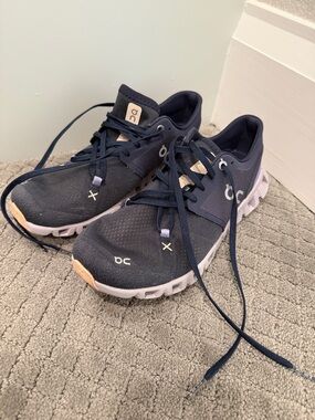 On Running Cloud Sneakers in Navy with White Soles